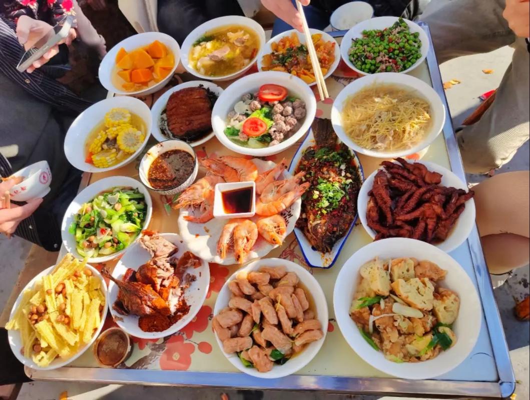 在云南你吃过杀猪饭吗「云南旅游懒人必备攻略大全」 手机电脑 在云南你吃过杀猪饭吗「云南旅游懒人必备攻略大全」 在云南你吃过杀猪饭吗「云南旅游懒人必备攻略大全」 手机电脑