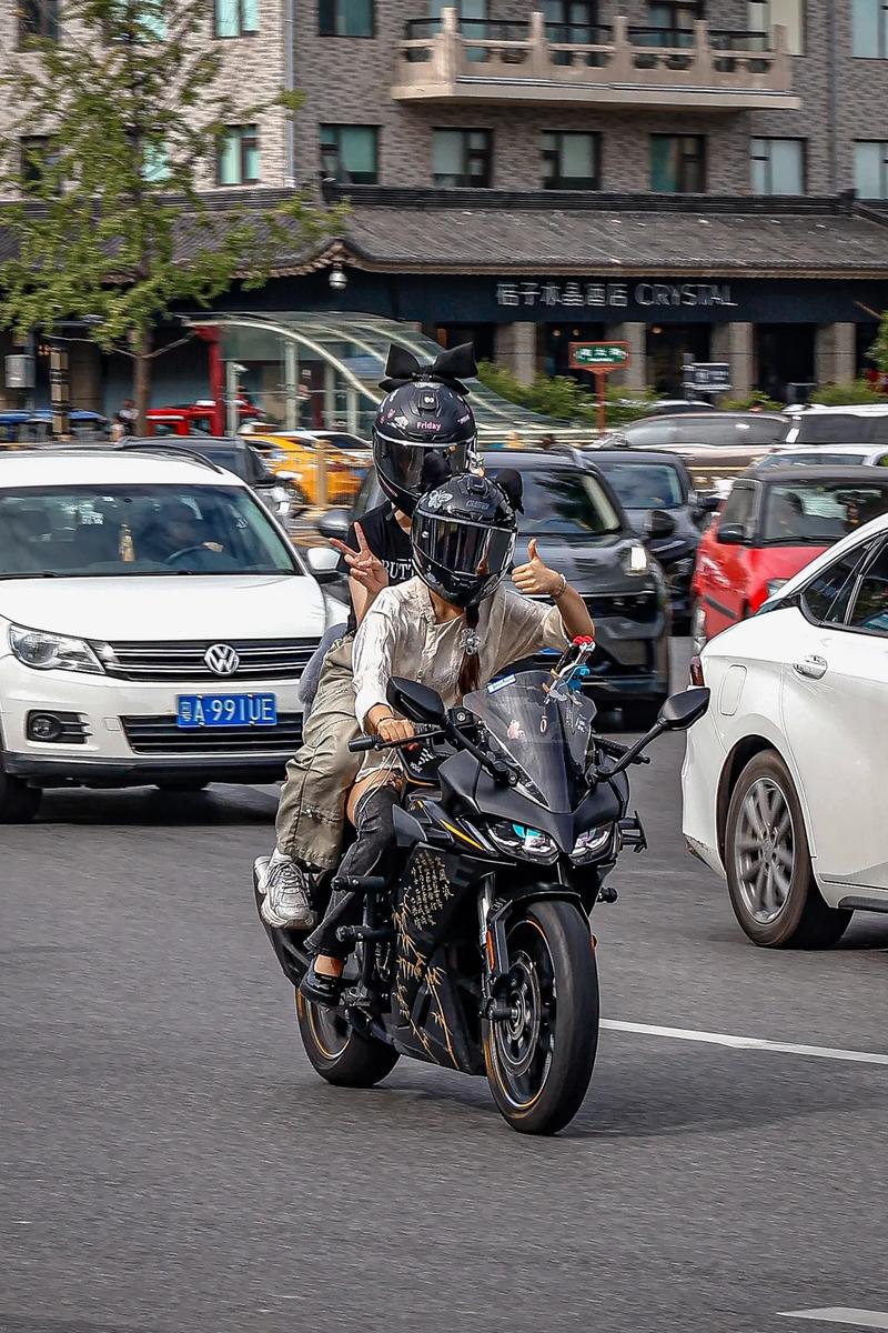 七、八月骑摩托车去云南边境旅行时需要注意什么?需要带边防证或者护照吗「云南旅游攻略摩旅路线」 健康母婴 七、八月骑摩托车去云南边境旅行时需要注意什么?需要带边防证或者护照吗「云南旅游攻略摩旅路线」 七、八月骑摩托车去云南边境旅行时需要注意什么?需要带边防证或者护照吗「云南旅游攻略摩旅路线」 健康母婴