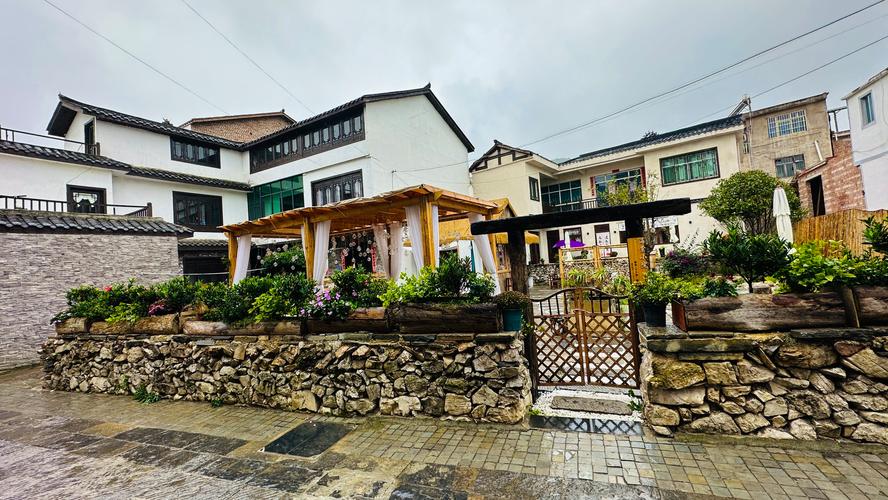 贵阳,南宁,昆明,三选一,你会选择哪个城市定居生活,贵州昆明旅游必去的景点 时尚穿搭 贵阳,南宁,昆明,三选一,你会选择哪个城市定居生活,贵州昆明旅游必去的景点 贵阳,南宁,昆明,三选一,你会选择哪个城市定居生活,贵州昆明旅游必去的景点 时尚穿搭